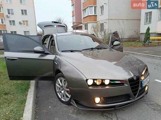 Серый Альфа Ромео 159, объемом двигателя 1.91 л и пробегом 276 тыс. км за 7500 $, фото 32 на Automoto.ua