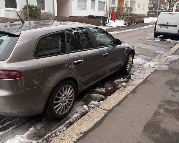 Серый Альфа Ромео 159, объемом двигателя 1.9 л и пробегом 350 тыс. км за 4400 $, фото 21 на Automoto.ua