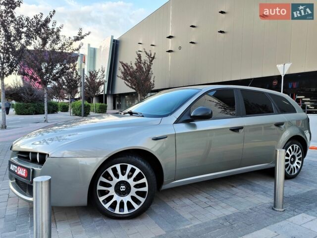 Серый Альфа Ромео 159, объемом двигателя 2.2 л и пробегом 182 тыс. км за 3990 $, фото 8 на Automoto.ua