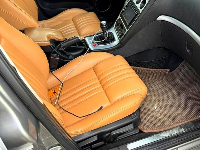 Сірий Альфа Ромео 159, об'ємом двигуна 2.4 л та пробігом 21700 тис. км за 5600 $, фото 9 на Automoto.ua