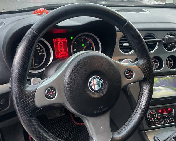 Серый Альфа Ромео 159, объемом двигателя 2.39 л и пробегом 226 тыс. км за 7800 $, фото 40 на Automoto.ua