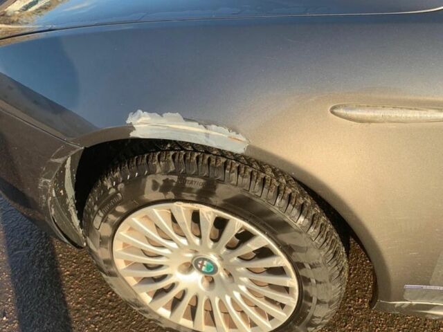 Сірий Альфа Ромео 159, об'ємом двигуна 1.8 л та пробігом 189 тис. км за 2800 $, фото 9 на Automoto.ua