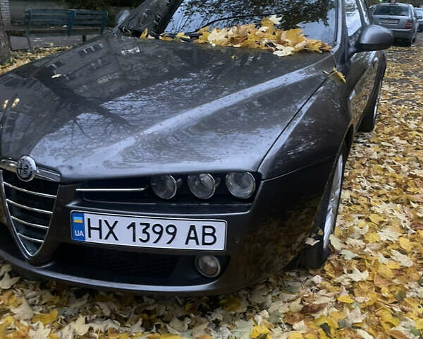 Серый Альфа Ромео 159, объемом двигателя 2.39 л и пробегом 226 тыс. км за 7800 $, фото 53 на Automoto.ua