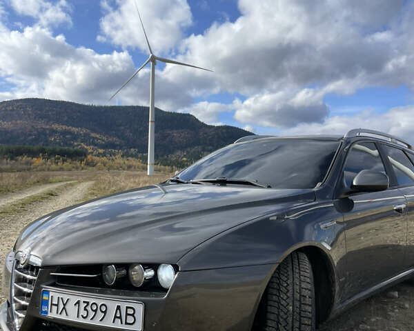 Серый Альфа Ромео 159, объемом двигателя 2.39 л и пробегом 226 тыс. км за 7800 $, фото 44 на Automoto.ua