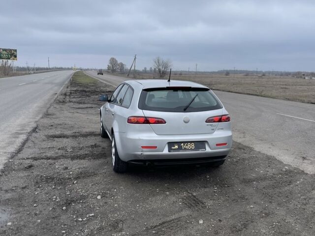 Серый Альфа Ромео 159, объемом двигателя 1.9 л и пробегом 300 тыс. км за 3200 $, фото 3 на Automoto.ua