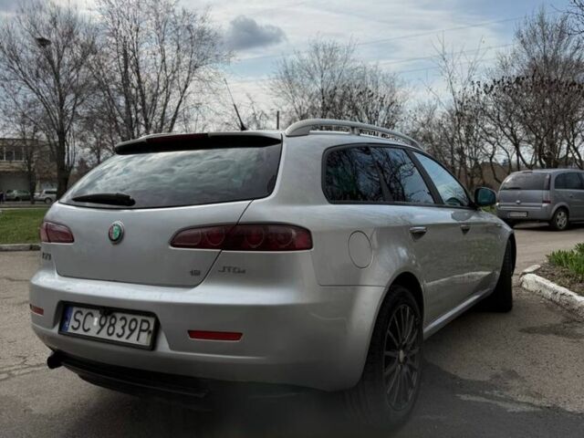 Сірий Альфа Ромео 159, об'ємом двигуна 1.9 л та пробігом 300 тис. км за 2900 $, фото 2 на Automoto.ua