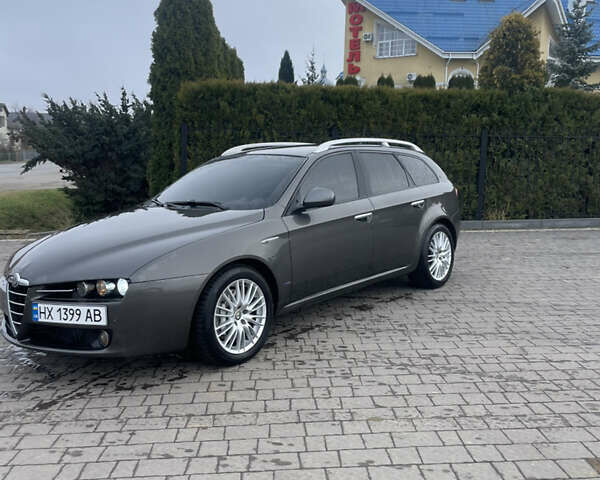 Серый Альфа Ромео 159, объемом двигателя 2.39 л и пробегом 226 тыс. км за 7800 $, фото 3 на Automoto.ua