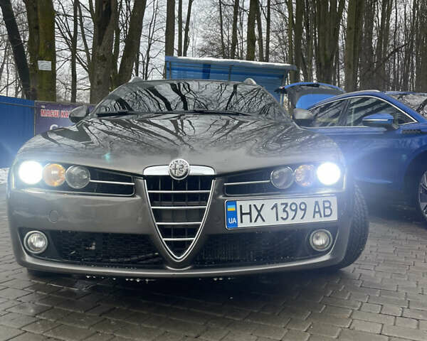 Серый Альфа Ромео 159, объемом двигателя 2.39 л и пробегом 226 тыс. км за 7800 $, фото 17 на Automoto.ua