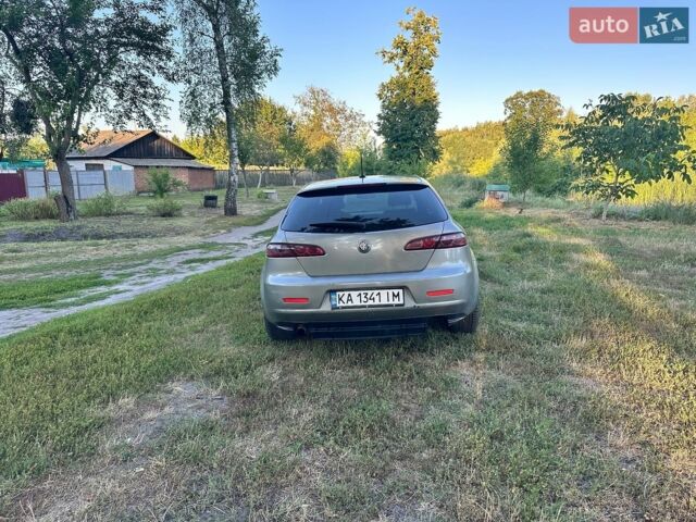 Серый Альфа Ромео 159, объемом двигателя 1.9 л и пробегом 294 тыс. км за 6000 $, фото 4 на Automoto.ua