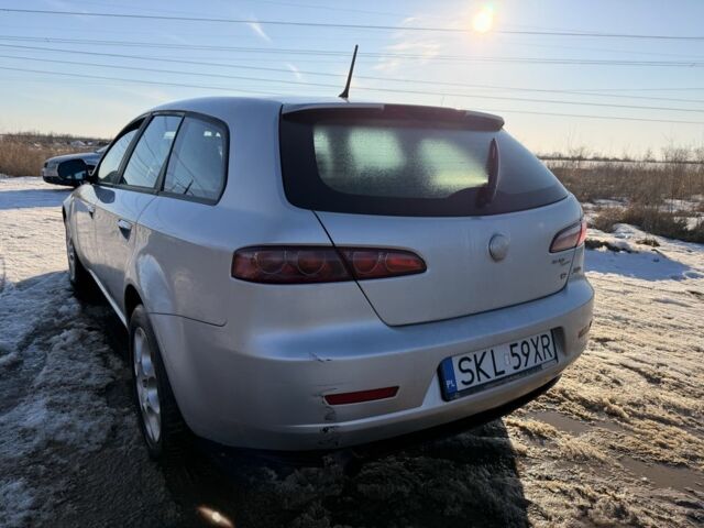 Сірий Альфа Ромео 159, об'ємом двигуна 2 л та пробігом 308 тис. км за 2600 $, фото 8 на Automoto.ua