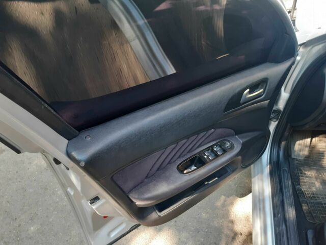 Серый Альфа Ромео 159, объемом двигателя 1.9 л и пробегом 284 тыс. км за 4642 $, фото 8 на Automoto.ua