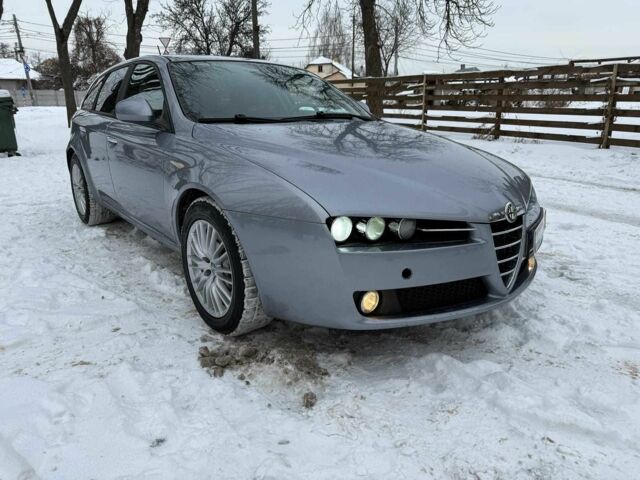 Серый Альфа Ромео 159, объемом двигателя 2 л и пробегом 225 тыс. км за 6490 $, фото 2 на Automoto.ua