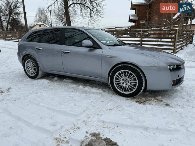 Сірий Альфа Ромео 159, об'ємом двигуна 2 л та пробігом 225 тис. км за 6490 $, фото 3 на Automoto.ua