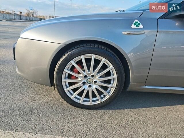 Серый Альфа Ромео 159, объемом двигателя 2.2 л и пробегом 210 тыс. км за 7000 $, фото 15 на Automoto.ua