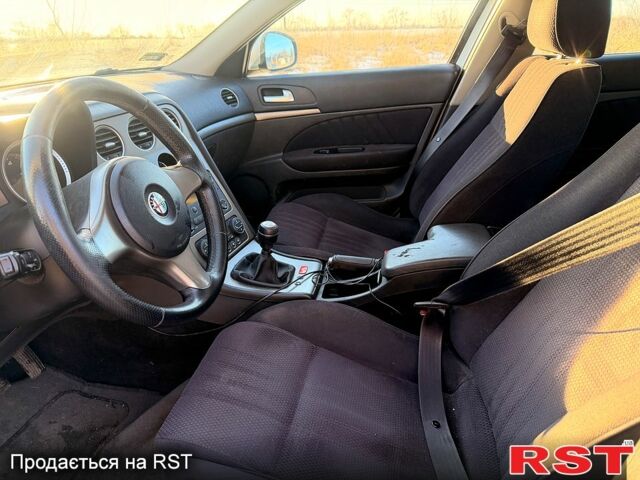 Сірий Альфа Ромео 159, об'ємом двигуна 2 л та пробігом 30800 тис. км за 2600 $, фото 10 на Automoto.ua