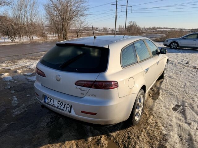 Сірий Альфа Ромео 159, об'ємом двигуна 2 л та пробігом 308 тис. км за 2600 $, фото 7 на Automoto.ua