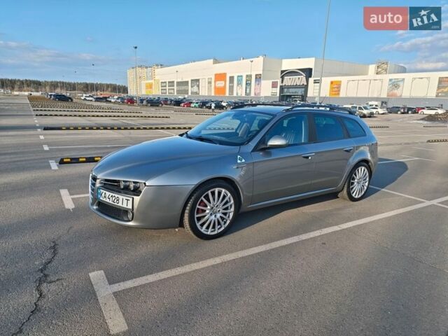 Серый Альфа Ромео 159, объемом двигателя 2.2 л и пробегом 210 тыс. км за 7000 $, фото 6 на Automoto.ua