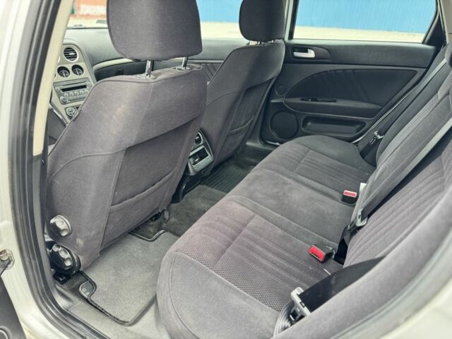 Серый Альфа Ромео 159, объемом двигателя 1.9 л и пробегом 309 тыс. км за 2600 $, фото 7 на Automoto.ua