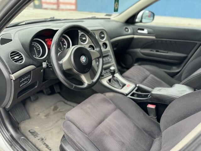 Серый Альфа Ромео 159, объемом двигателя 1.9 л и пробегом 309 тыс. км за 2600 $, фото 6 на Automoto.ua