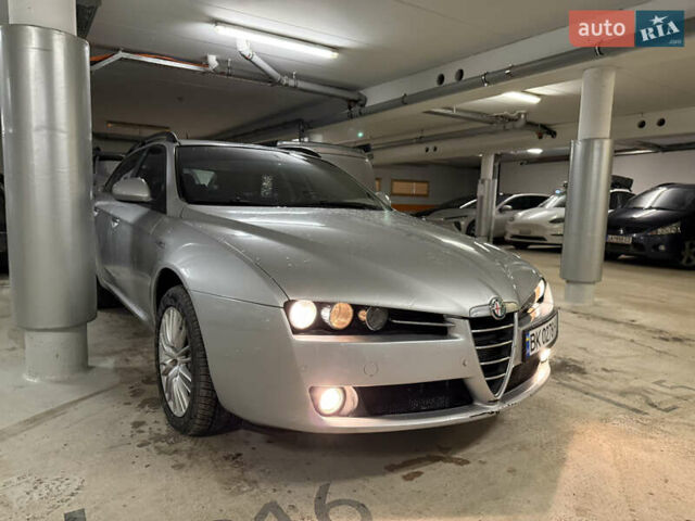 Серый Альфа Ромео 159, объемом двигателя 2 л и пробегом 232 тыс. км за 8000 $, фото 1 на Automoto.ua