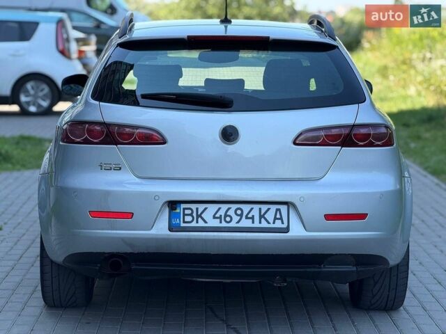Сірий Альфа Ромео 159, об'ємом двигуна 2 л та пробігом 250 тис. км за 5550 $, фото 4 на Automoto.ua