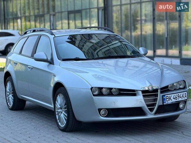 Сірий Альфа Ромео 159, об'ємом двигуна 2 л та пробігом 250 тис. км за 5550 $, фото 2 на Automoto.ua