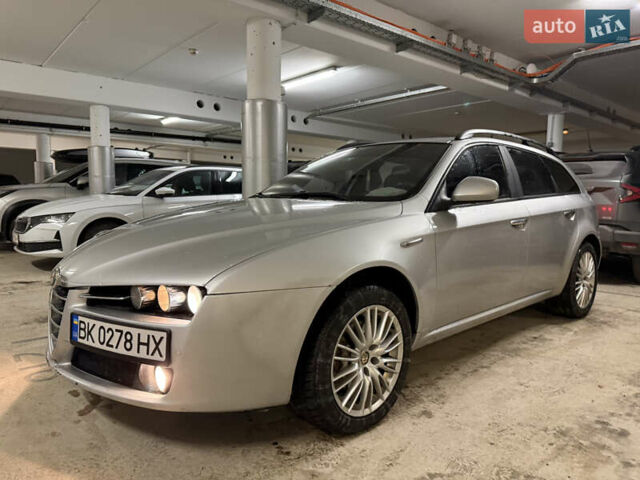 Серый Альфа Ромео 159, объемом двигателя 2 л и пробегом 232 тыс. км за 8000 $, фото 2 на Automoto.ua