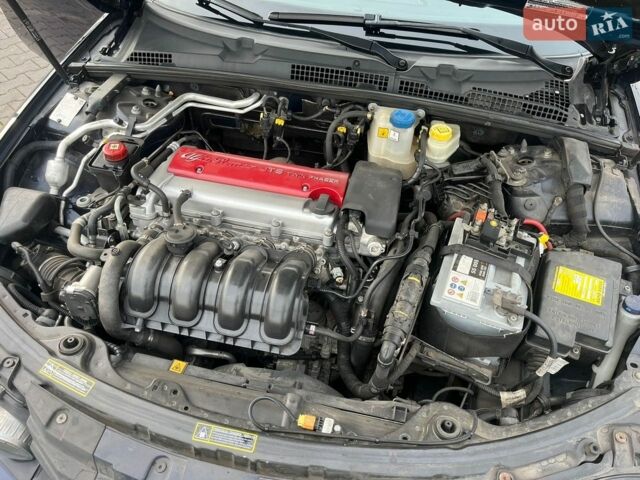 Синій Альфа Ромео 159, об'ємом двигуна 2.2 л та пробігом 153 тис. км за 4850 $, фото 10 на Automoto.ua