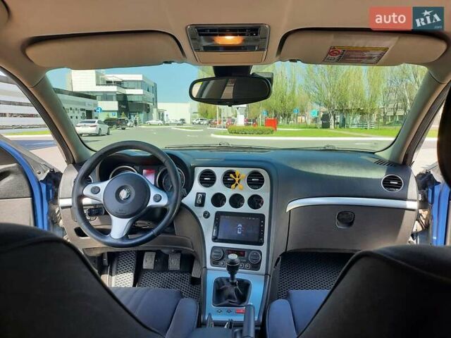 Синий Альфа Ромео 159, объемом двигателя 1.86 л и пробегом 243 тыс. км за 5900 $, фото 13 на Automoto.ua