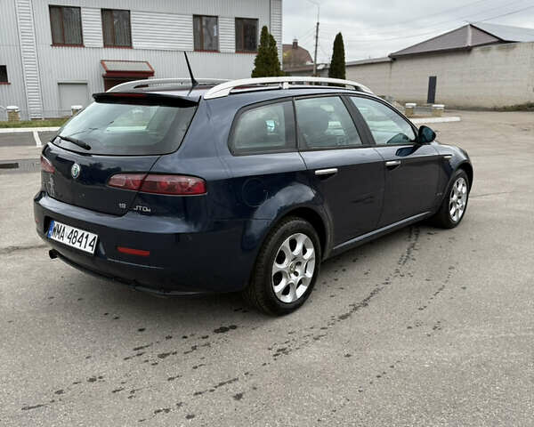 Синій Альфа Ромео 159, об'ємом двигуна 1.9 л та пробігом 440 тис. км за 2750 $, фото 2 на Automoto.ua