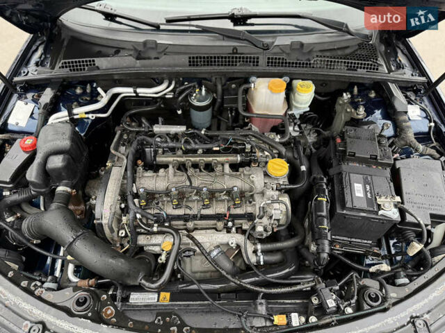 Синій Альфа Ромео 159, об'ємом двигуна 1.9 л та пробігом 440 тис. км за 2750 $, фото 6 на Automoto.ua