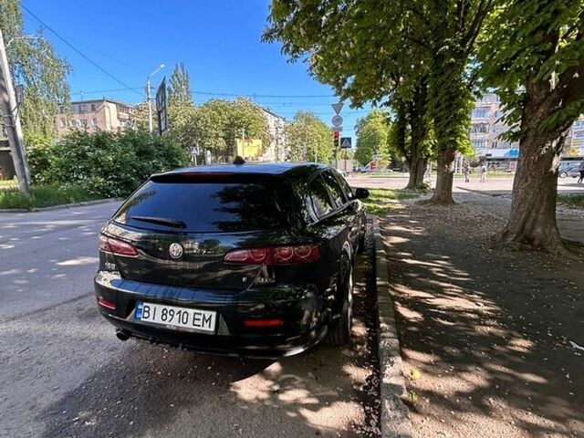 Зелений Альфа Ромео 159, об'ємом двигуна 1.9 л та пробігом 192 тис. км за 6300 $, фото 4 на Automoto.ua
