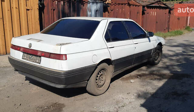 Белый Альфа Ромео 164, объемом двигателя 2 л и пробегом 420 тыс. км за 680 $, фото 1 на Automoto.ua