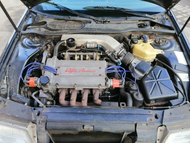 Черный Альфа Ромео 164, объемом двигателя 2 л и пробегом 480 тыс. км за 1200 $, фото 4 на Automoto.ua