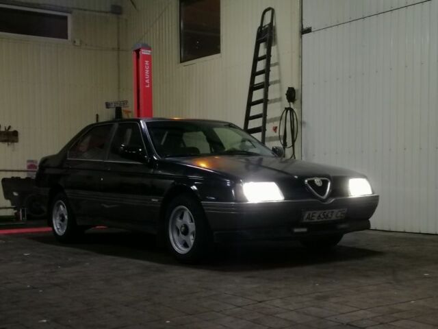 Черный Альфа Ромео 164, объемом двигателя 2 л и пробегом 480 тыс. км за 1200 $, фото 8 на Automoto.ua