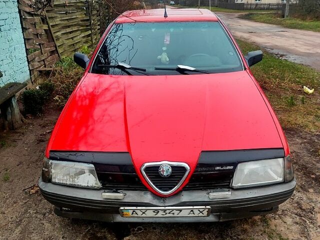 Червоний Альфа Ромео 164, об'ємом двигуна 2 л та пробігом 100 тис. км за 2000 $, фото 1 на Automoto.ua