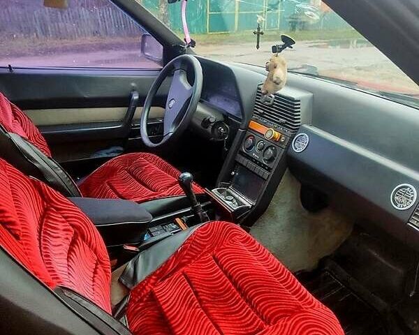 Красный Альфа Ромео 164, объемом двигателя 2 л и пробегом 100 тыс. км за 2000 $, фото 1 на Automoto.ua