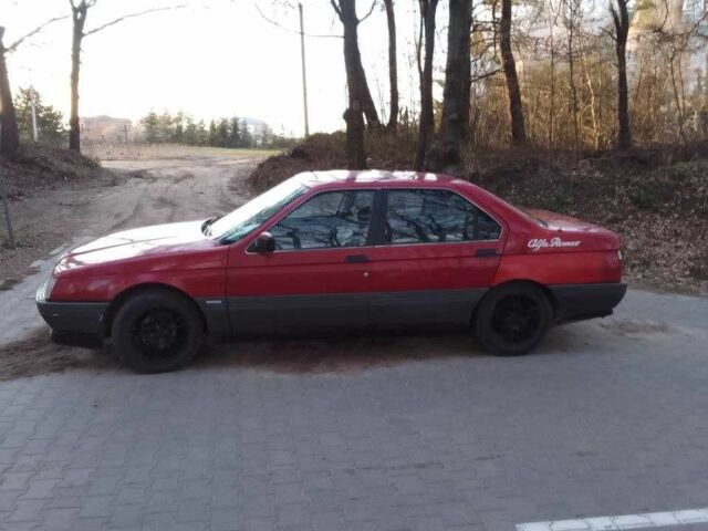 Червоний Альфа Ромео 164, об'ємом двигуна 2 л та пробігом 230 тис. км за 1000 $, фото 1 на Automoto.ua