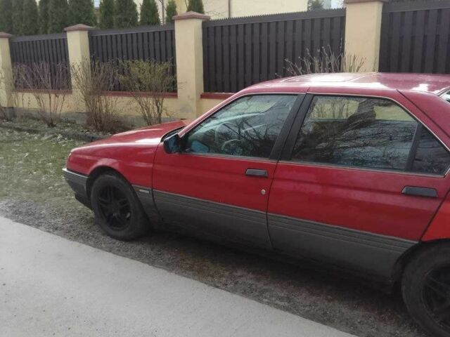 Червоний Альфа Ромео 164, об'ємом двигуна 2 л та пробігом 230 тис. км за 1000 $, фото 5 на Automoto.ua