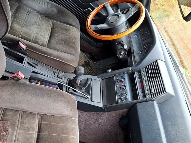 Альфа Ромео 164 1993 в Днепре (Днепропетровске) на Automoto.ua Красный Альфа Ромео 164, объемом двигателя 2 л и пробегом 256 тыс. км за 3000 $, фото 3 на Automoto.ua