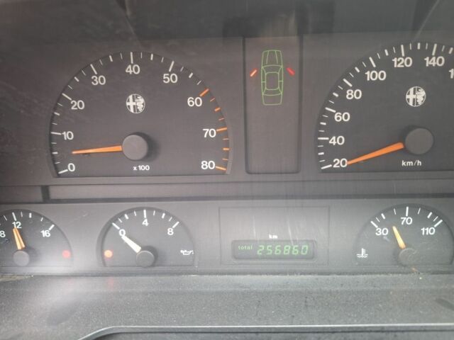 Альфа Ромео 164 1993 в Днепре (Днепропетровске) на Automoto.ua Красный Альфа Ромео 164, объемом двигателя 2 л и пробегом 256 тыс. км за 3000 $, фото 5 на Automoto.ua