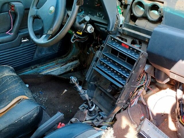 Зеленый Альфа Ромео 164, объемом двигателя 2 л и пробегом 0 тыс. км за 1100 $, фото 1 на Automoto.ua