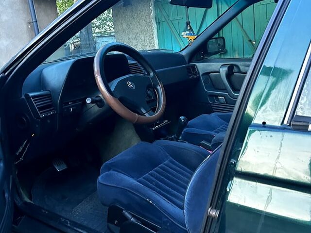 Зеленый Альфа Ромео 164, объемом двигателя 2 л и пробегом 380 тыс. км за 1650 $, фото 5 на Automoto.ua