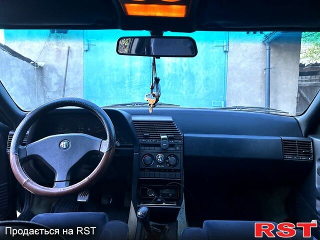 Зеленый Альфа Ромео 164, объемом двигателя 2 л и пробегом 380 тыс. км за 1650 $, фото 7 на Automoto.ua