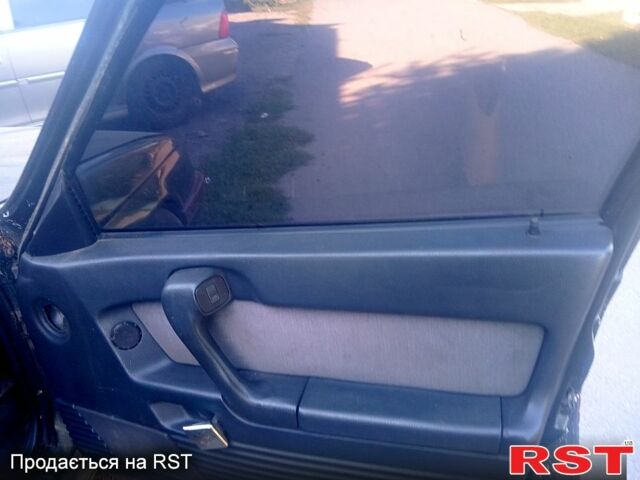 Зеленый Альфа Ромео 164, объемом двигателя 2 л и пробегом 180 тыс. км за 1000 $, фото 1 на Automoto.ua