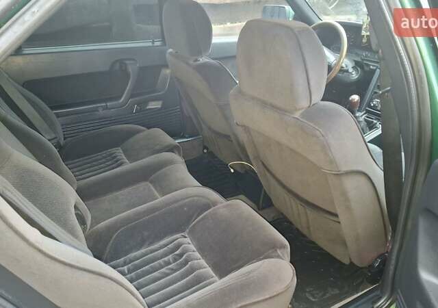 Зеленый Альфа Ромео 164, объемом двигателя 2 л и пробегом 320 тыс. км за 2750 $, фото 6 на Automoto.ua