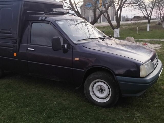 Красный Альфа Ромео 166, объемом двигателя 0 л и пробегом 1 тыс. км за 805 $, фото 2 на Automoto.ua