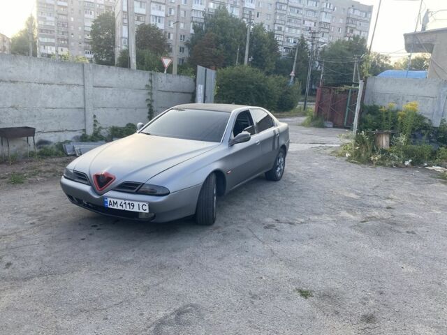 Сірий Альфа Ромео 166, об'ємом двигуна 2.4 л та пробігом 350 тис. км за 3499 $, фото 7 на Automoto.ua