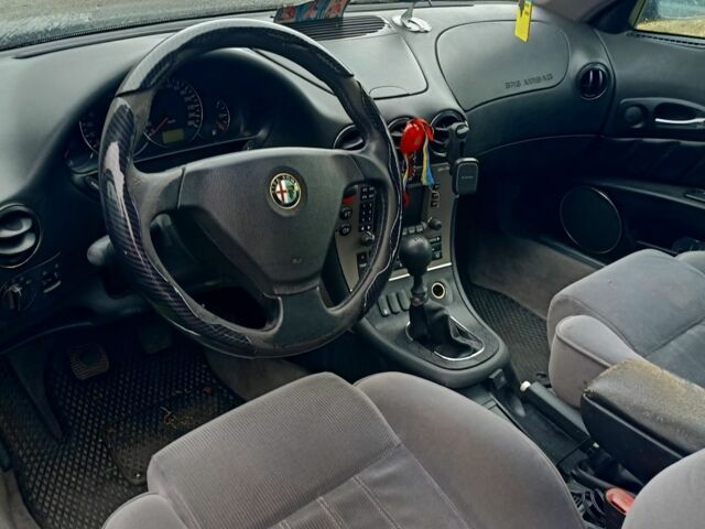 Серый Альфа Ромео 166, объемом двигателя 2 л и пробегом 285 тыс. км за 2000 $, фото 2 на Automoto.ua
