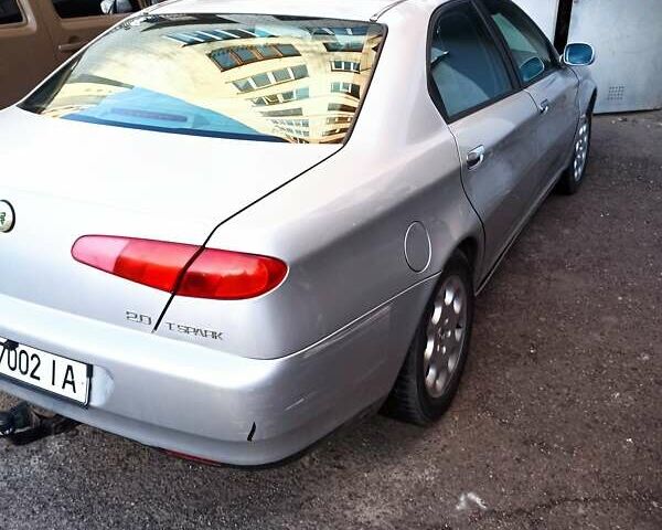 Серый Альфа Ромео 166, объемом двигателя 2 л и пробегом 261 тыс. км за 2800 $, фото 2 на Automoto.ua